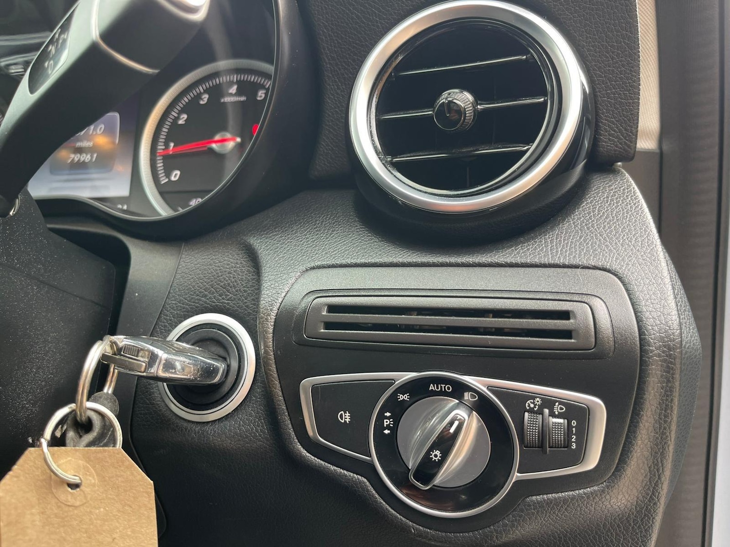 Used Mercedes-Benz C Class 2016 for sale - 76398020: Photo 31