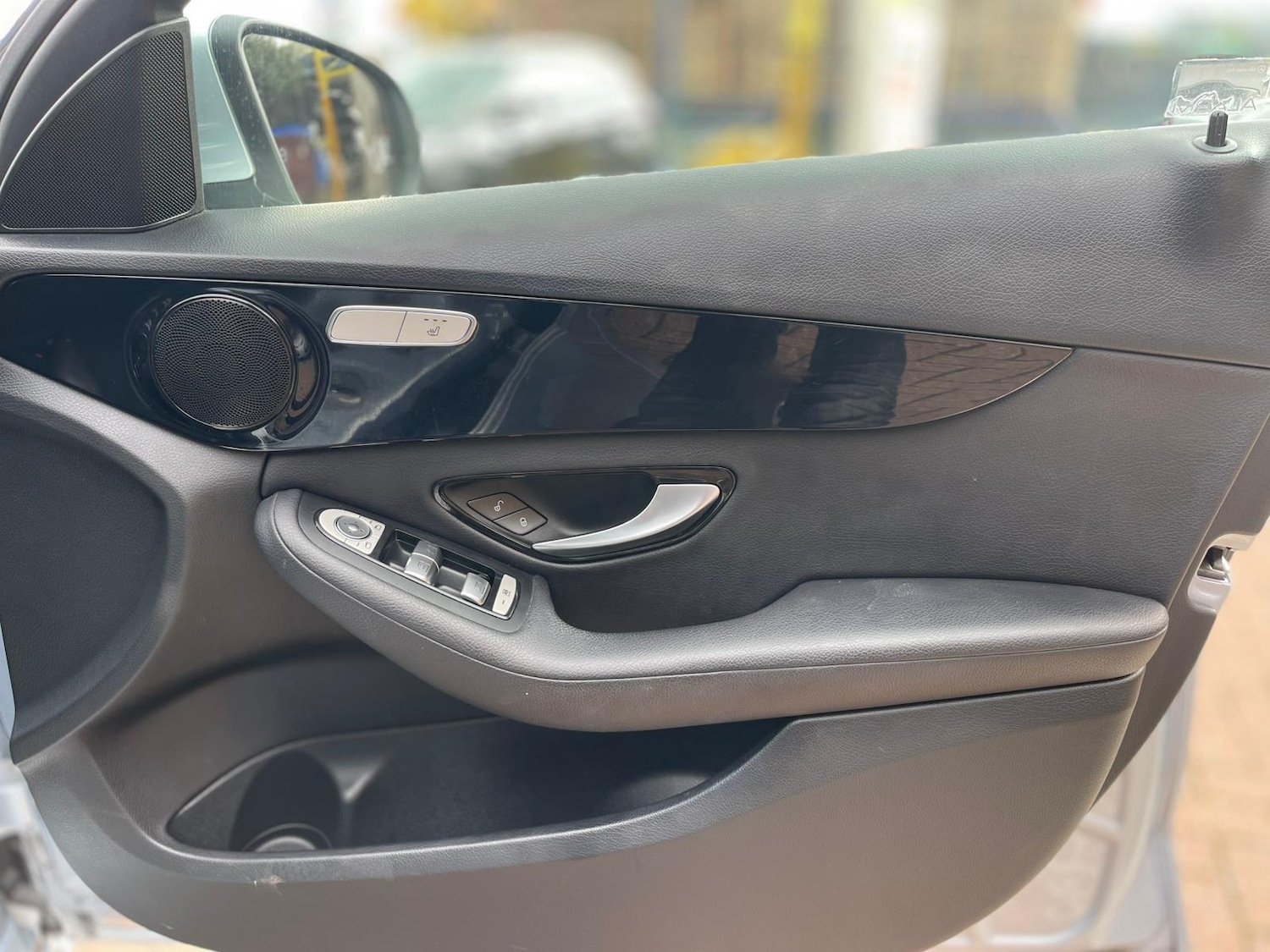 Used Mercedes-Benz C Class 2016 for sale - 76398020: Photo 38