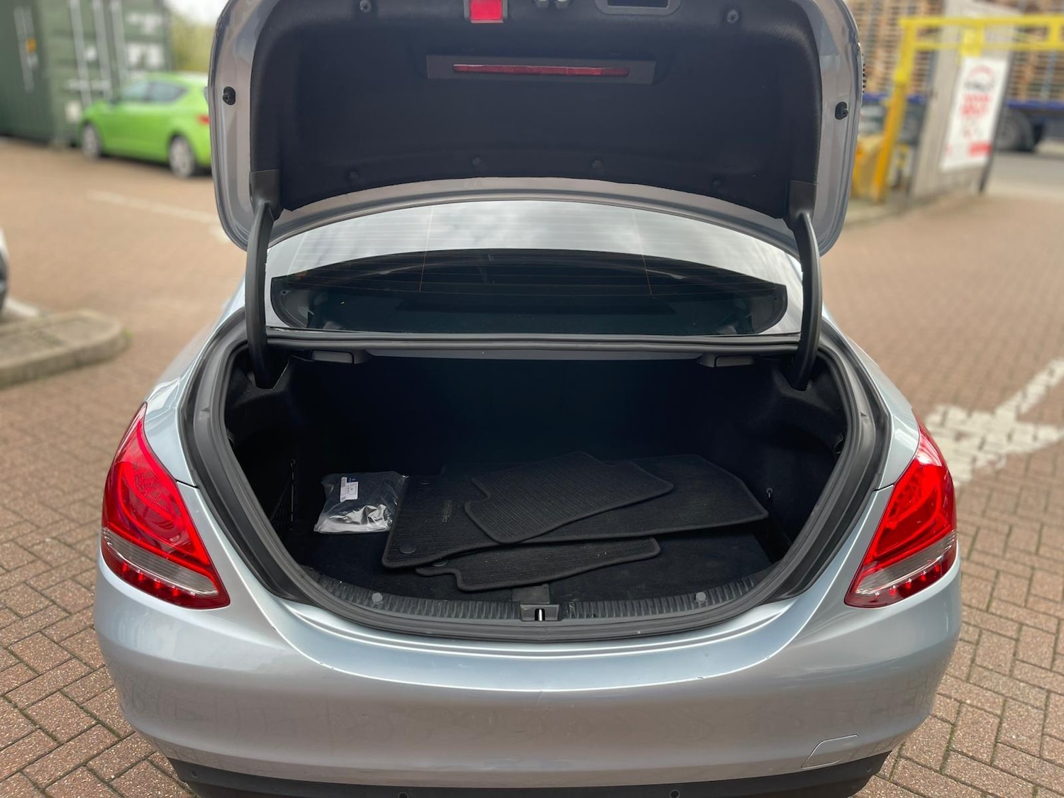 Used Mercedes-Benz C Class 2016 for sale - 76398020: Photo 45