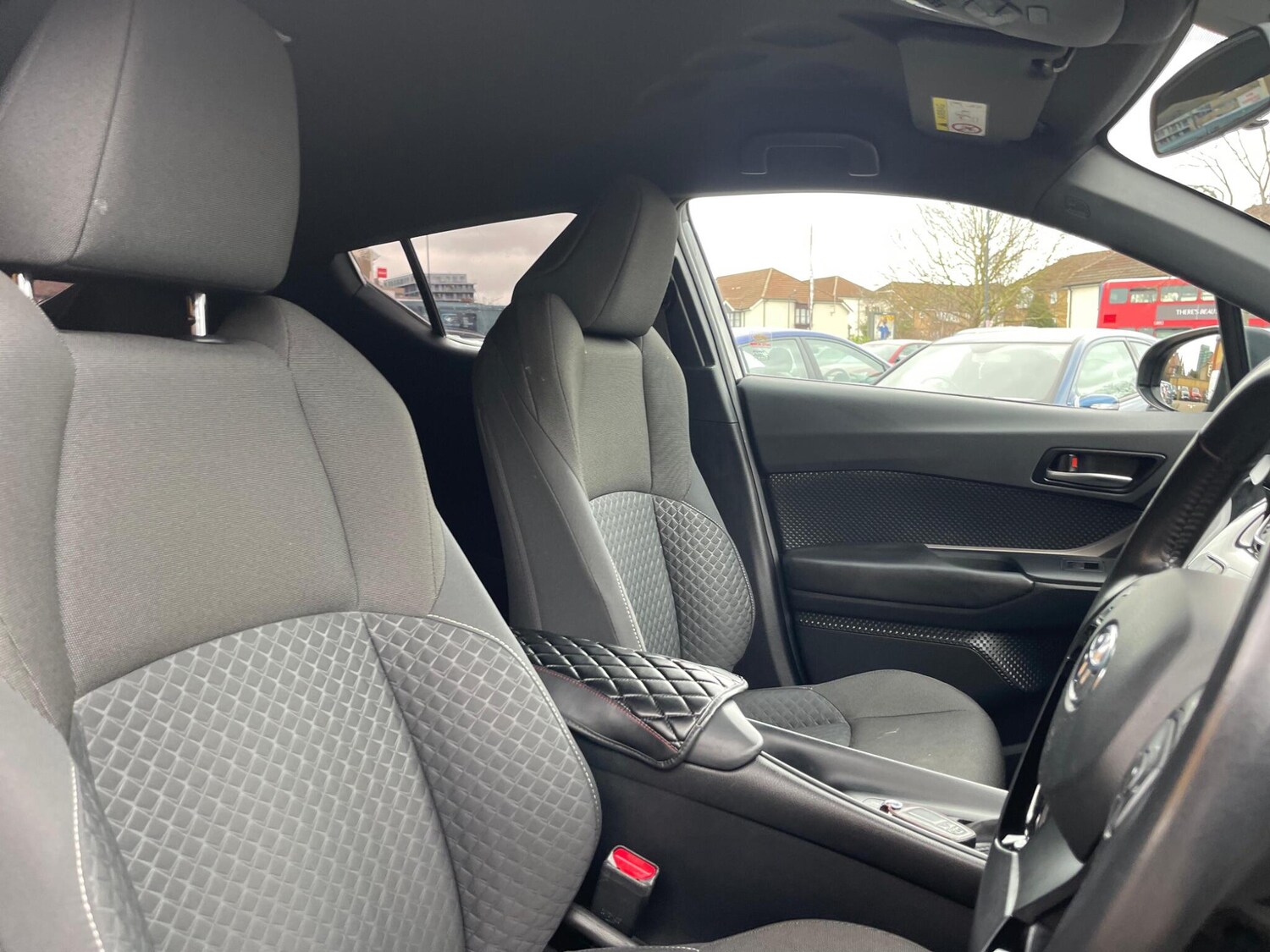 Used Toyota C-HR for sale - 77705624: Photo 26