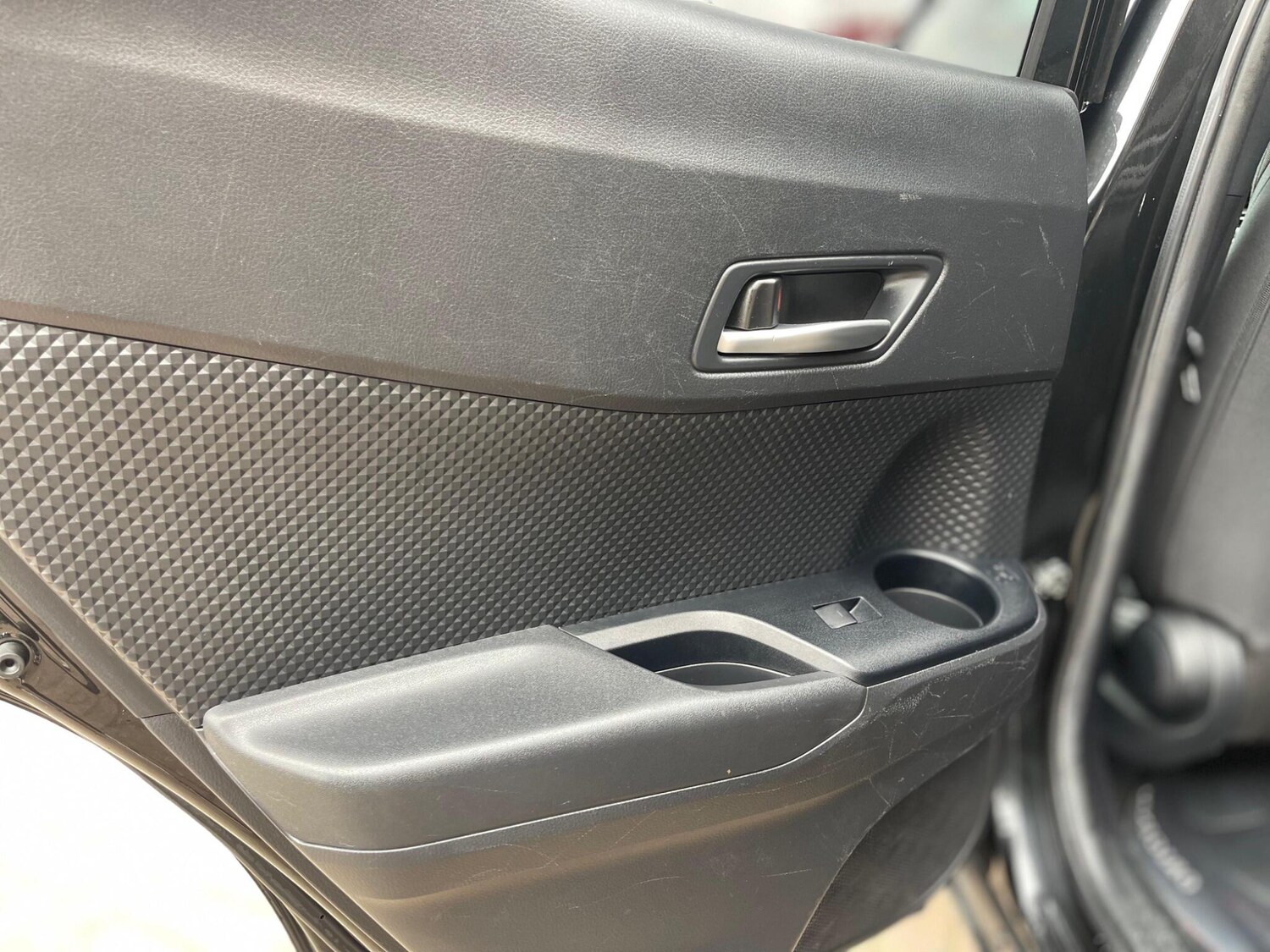 Used Toyota C-HR for sale - 77705624: Photo 40