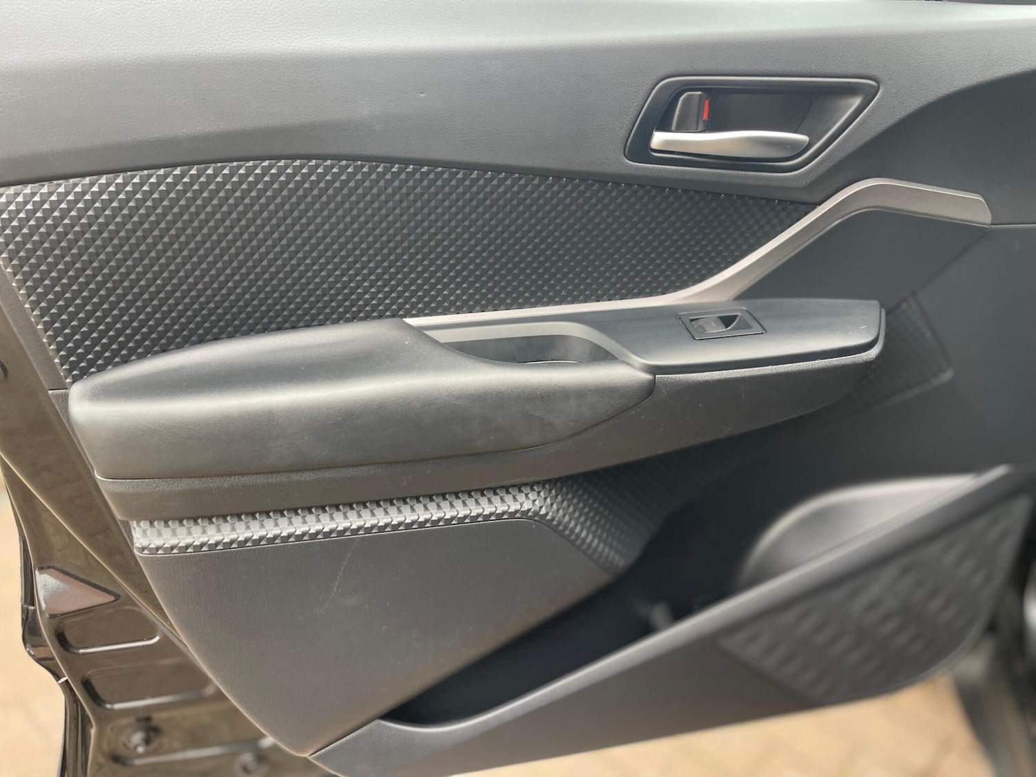 Used Toyota C-HR for sale - 77705624: Photo 41