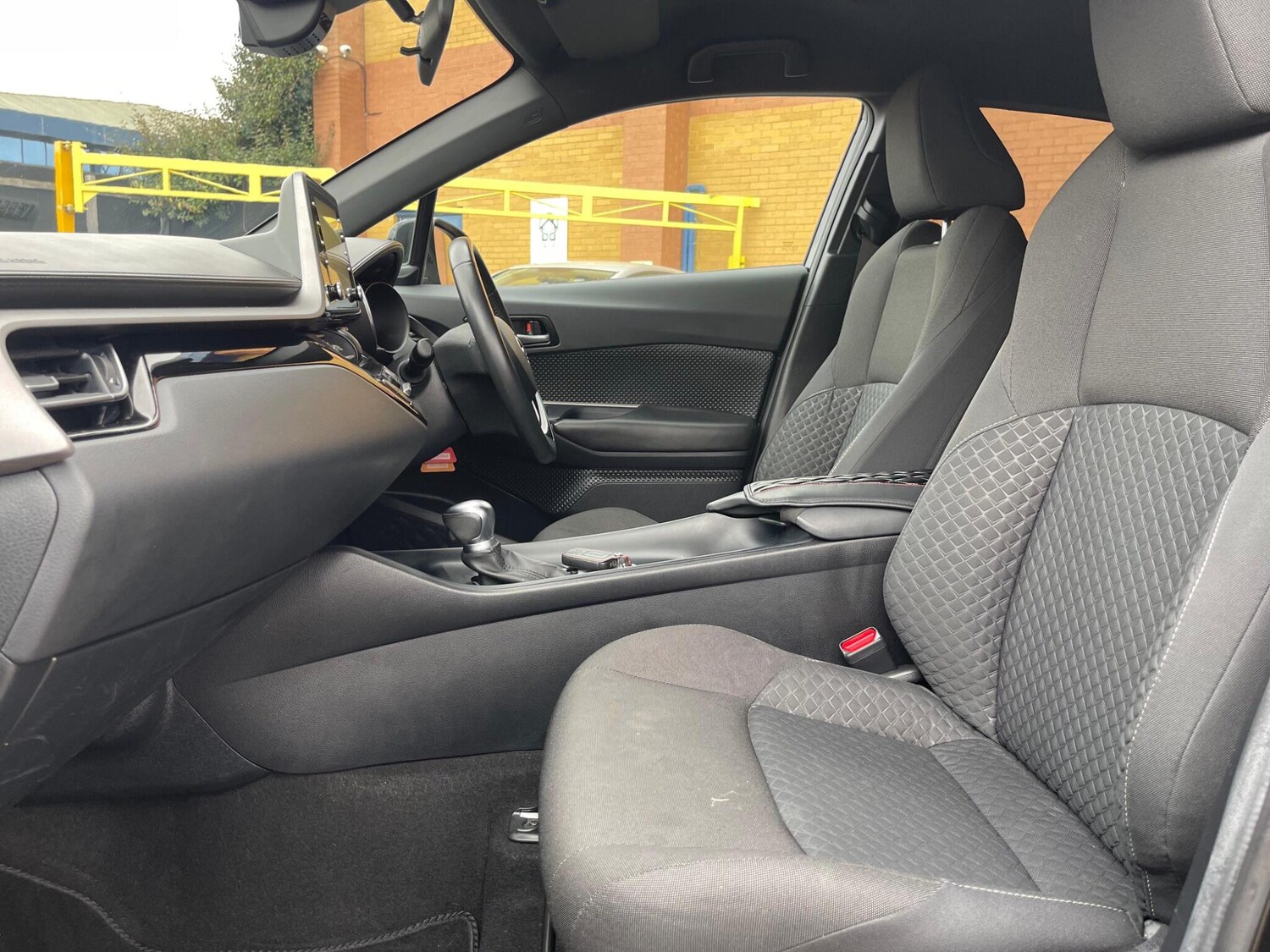 Used Toyota C-HR for sale - 77705624: Photo 50