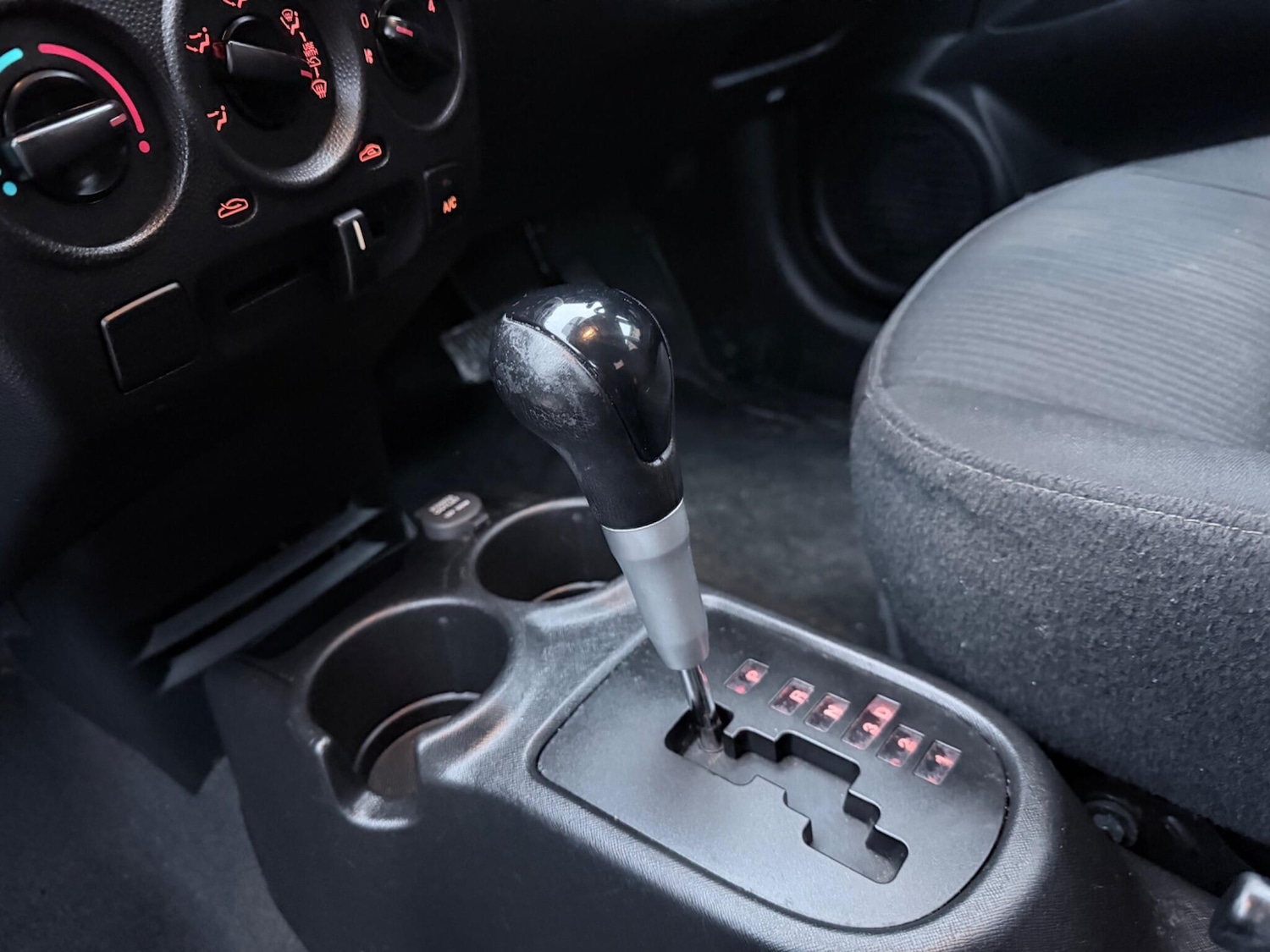 Used Kia Picanto 2010 for sale - 77290976: Photo 2