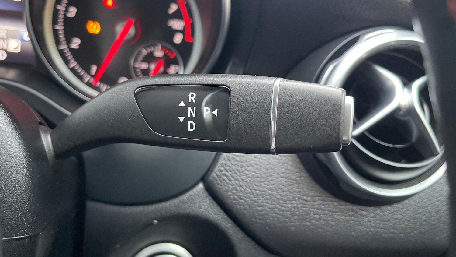 Used Mercedes-Benz GLA 2018 for sale - 77143636: Photo 25