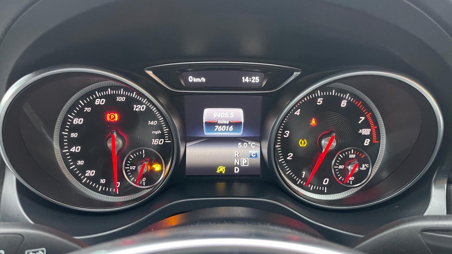 Used Mercedes-Benz GLA 2018 for sale - 77143636: Photo 36