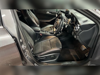 Used Mercedes-Benz GLA 2018 for sale - 77143636: Photo