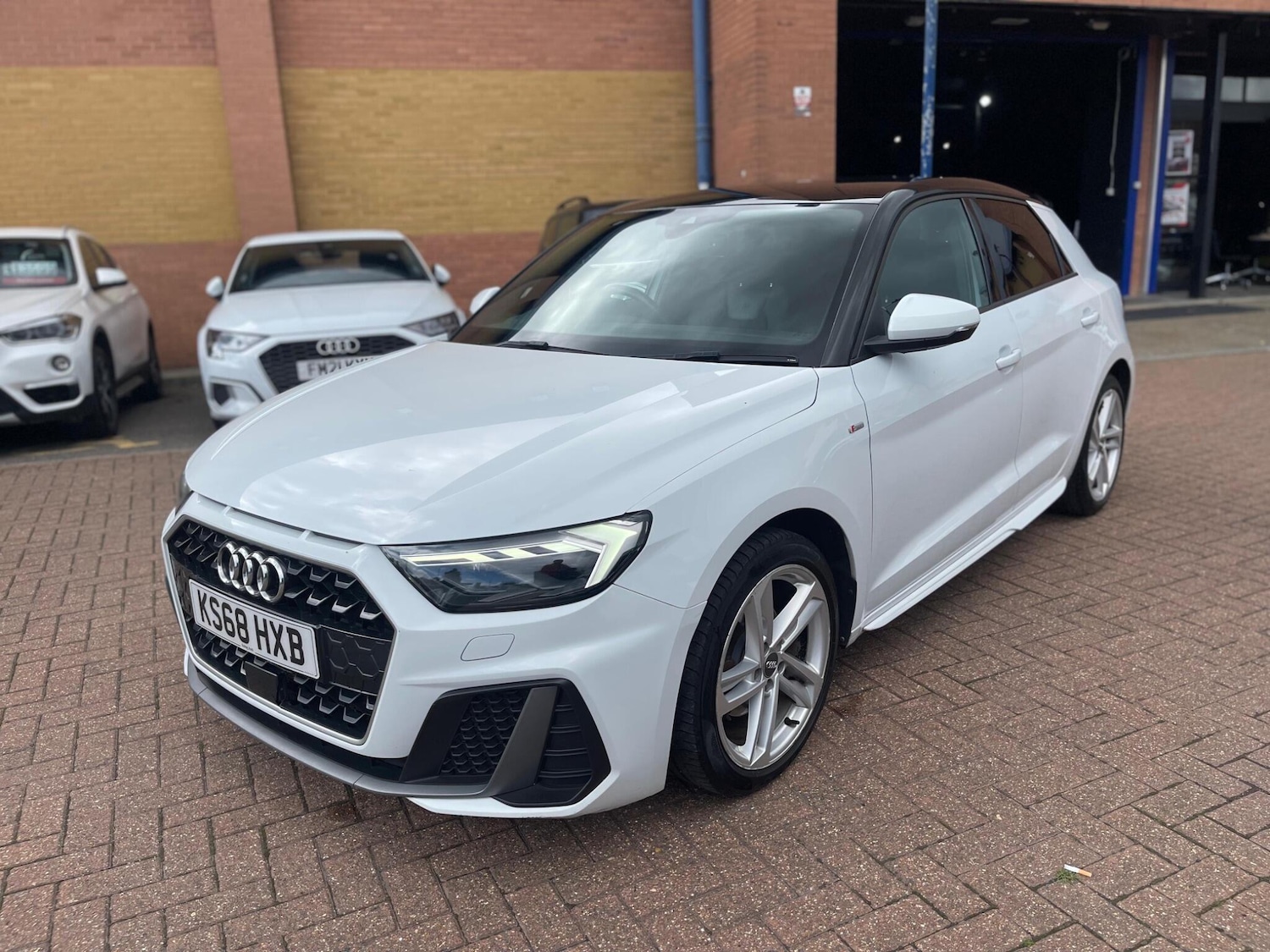 Used Audi A1 2018 for sale - 76551932: Photo 10