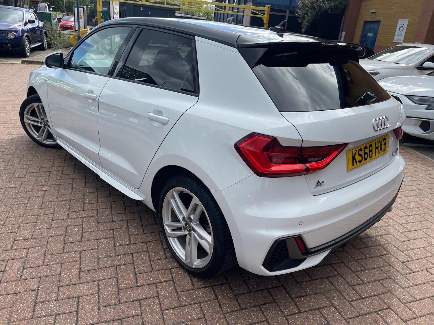 Used Audi A1 2018 for sale - 76551932: Photo 6