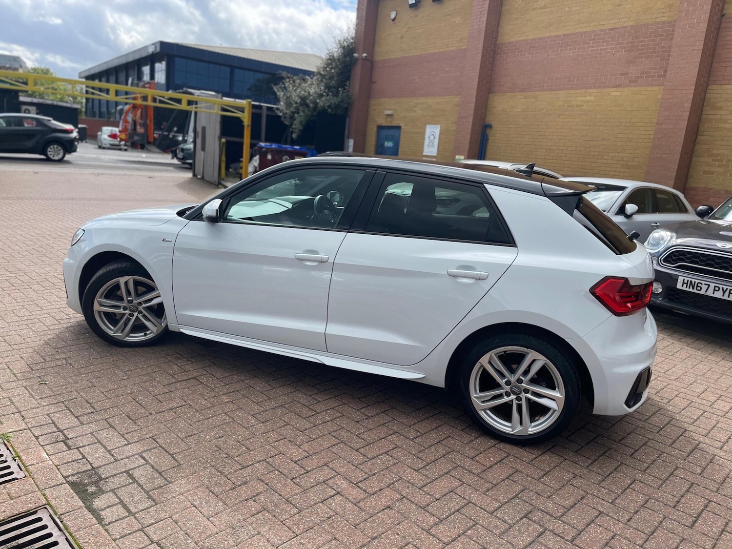 Used Audi A1 2018 for sale - 76551932: Photo 8