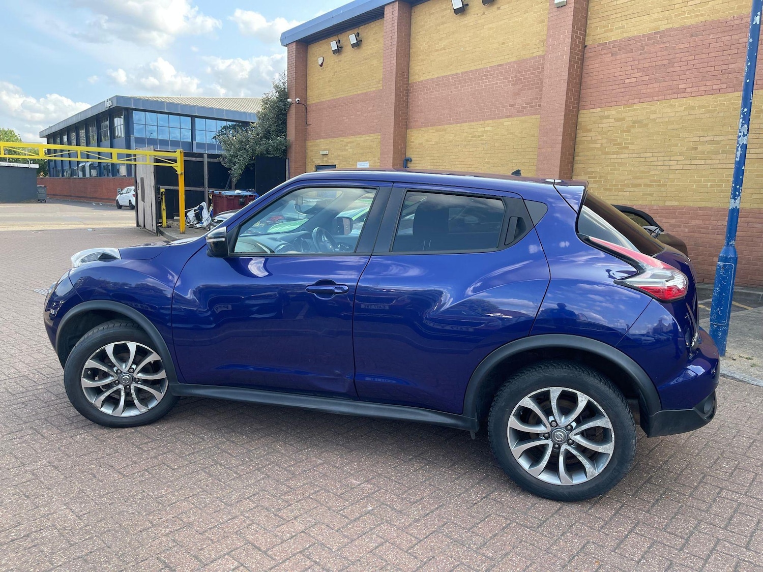 Used Nissan Juke 2015 for sale - 76551918: Photo 4