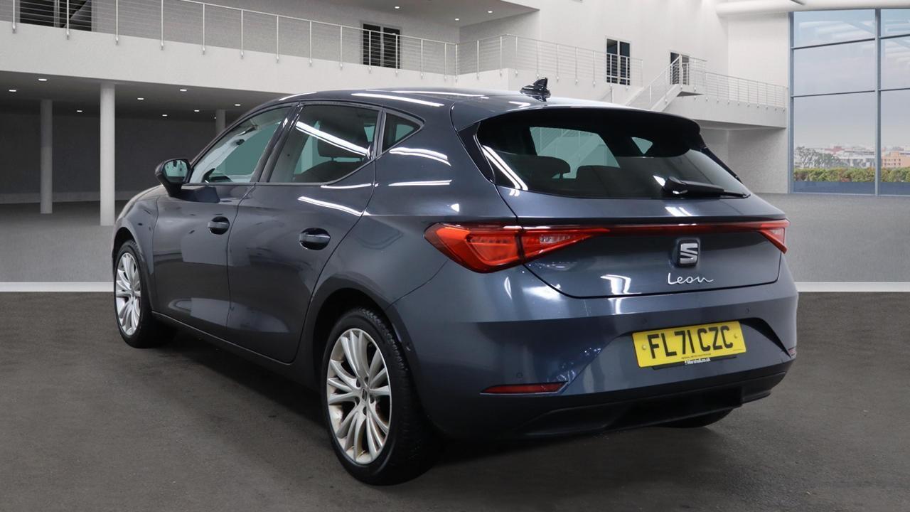 Used SEAT Leon 2021 for sale - 76991870: Photo 2