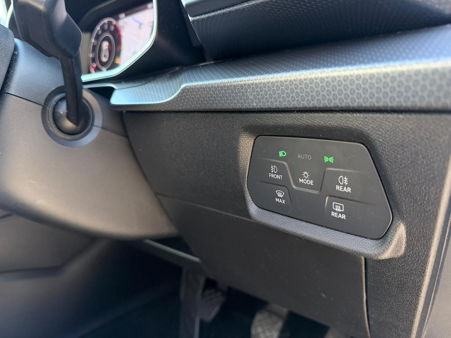 Used SEAT Leon 2021 for sale - 76991870: Photo 35