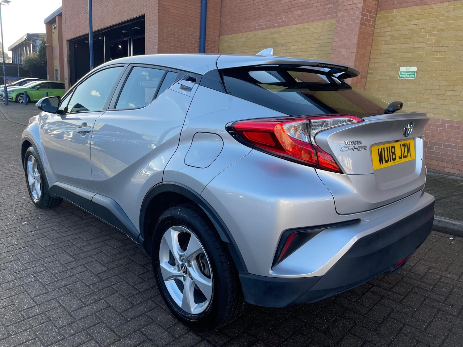 Used Toyota C-HR 2018 for sale - 77119813: Photo 10