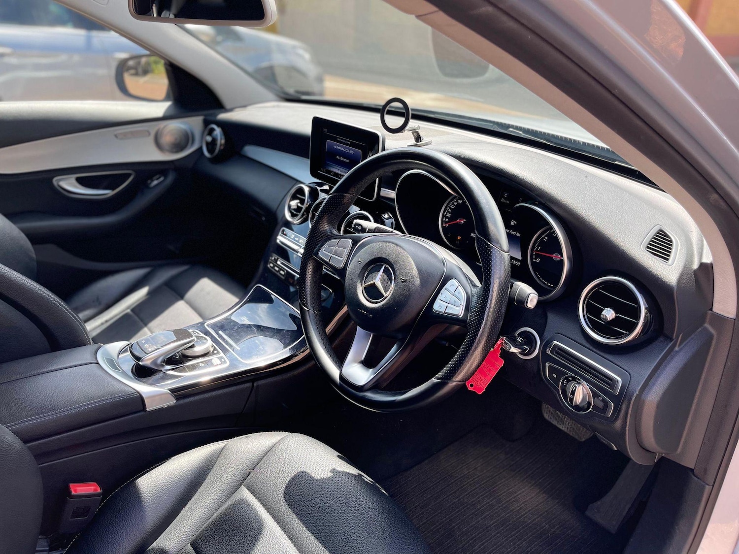 Used Mercedes-Benz C Class 2015 for sale - 76551883: Photo 15