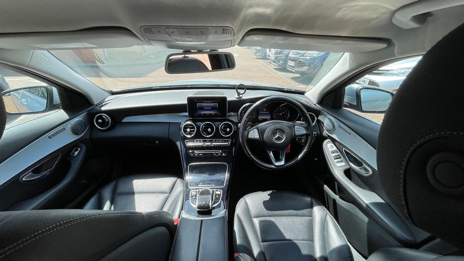 Used Mercedes-Benz C Class 2015 for sale - 76551883: Photo 17