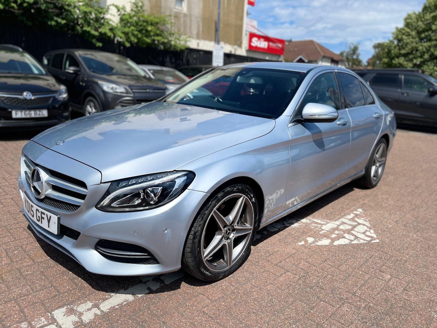 Used Mercedes-Benz C Class 2015 for sale - 76551883: Photo 3