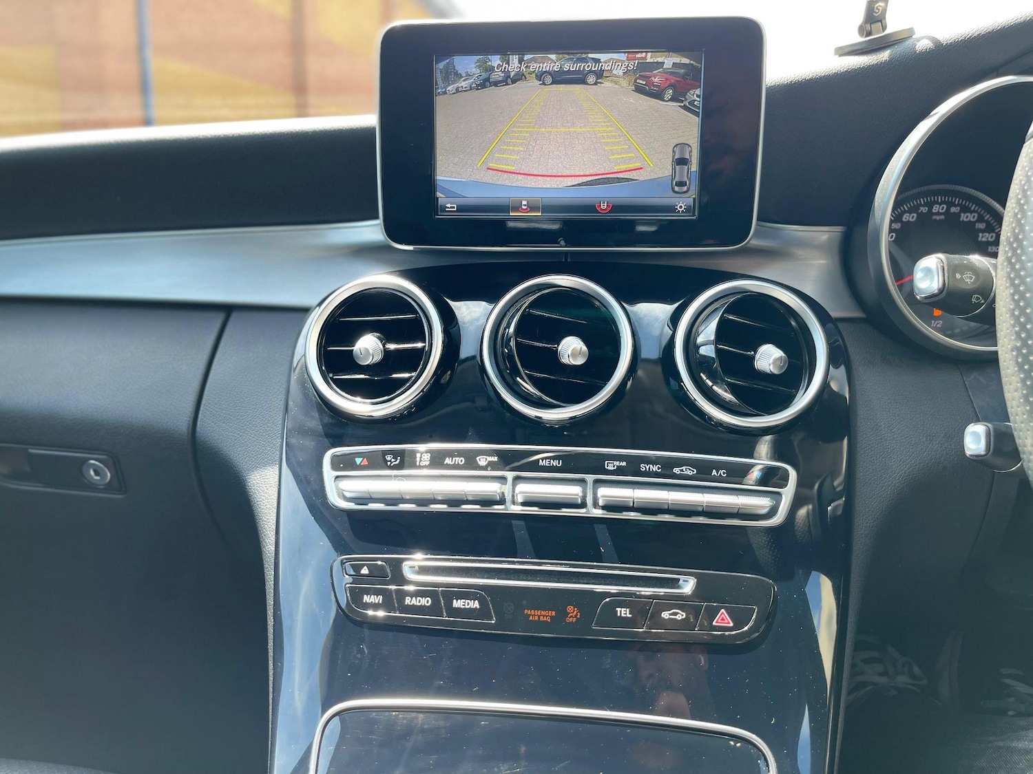 Used Mercedes-Benz C Class 2015 for sale - 76551883: Photo 34