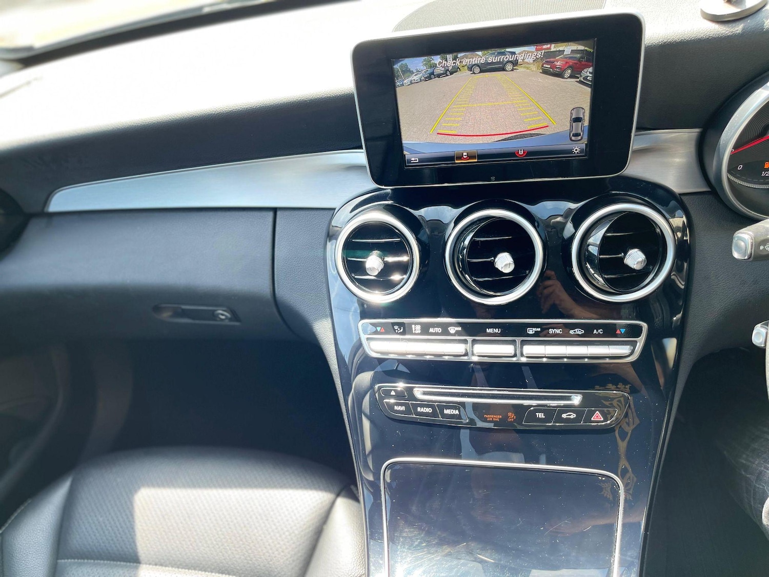 Used Mercedes-Benz C Class 2015 for sale - 76551883: Photo 35