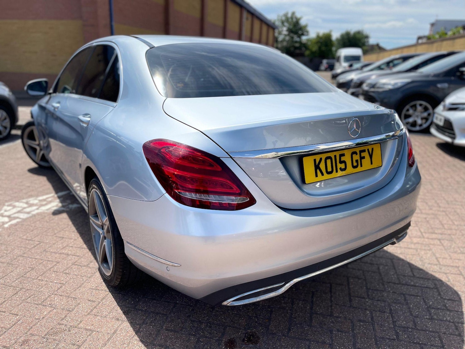 Used Mercedes-Benz C Class 2015 for sale - 76551883: Photo 4