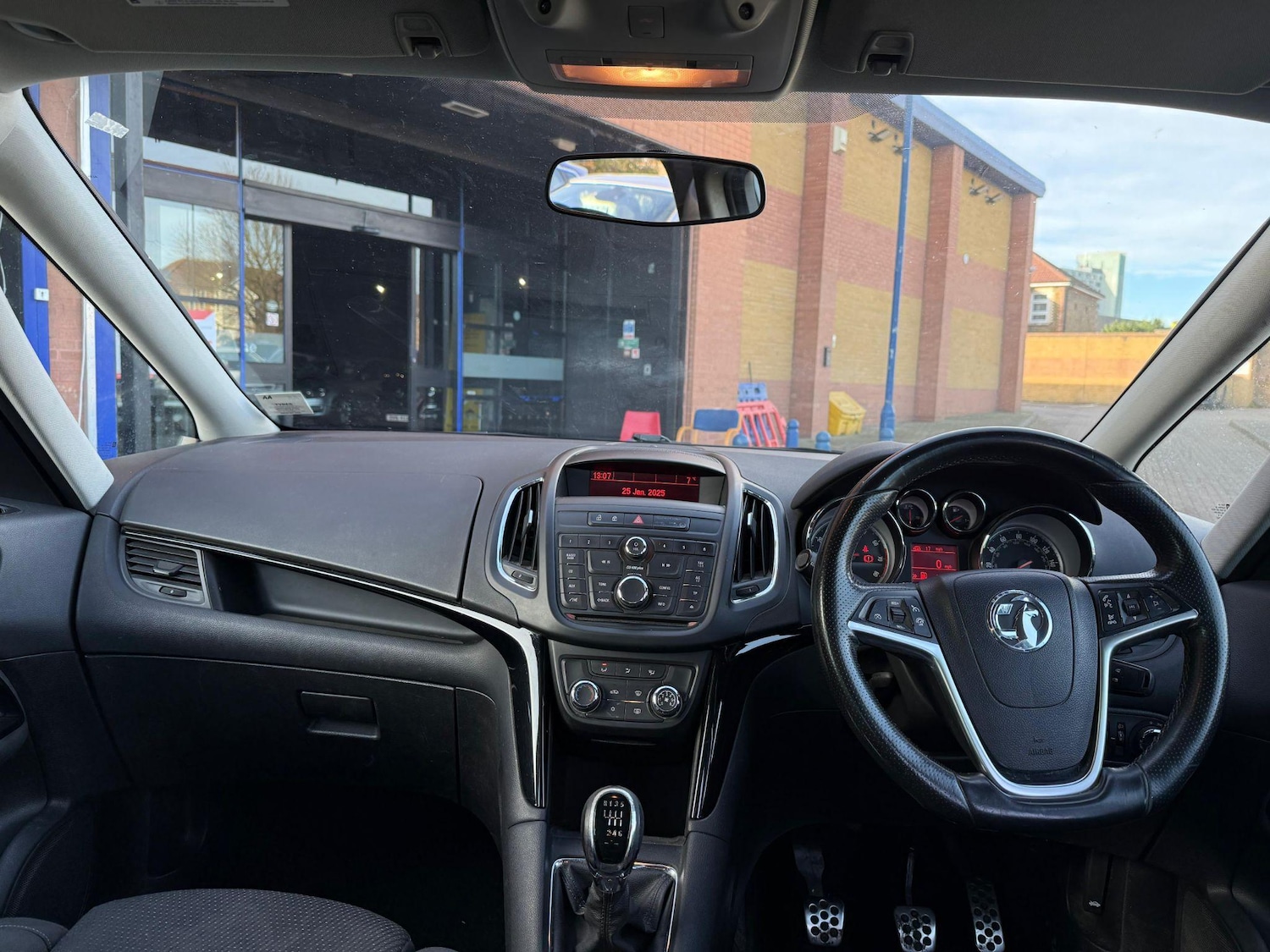 Used Vauxhall Zafira Tourer 2015 for sale - 76326031: Photo 11