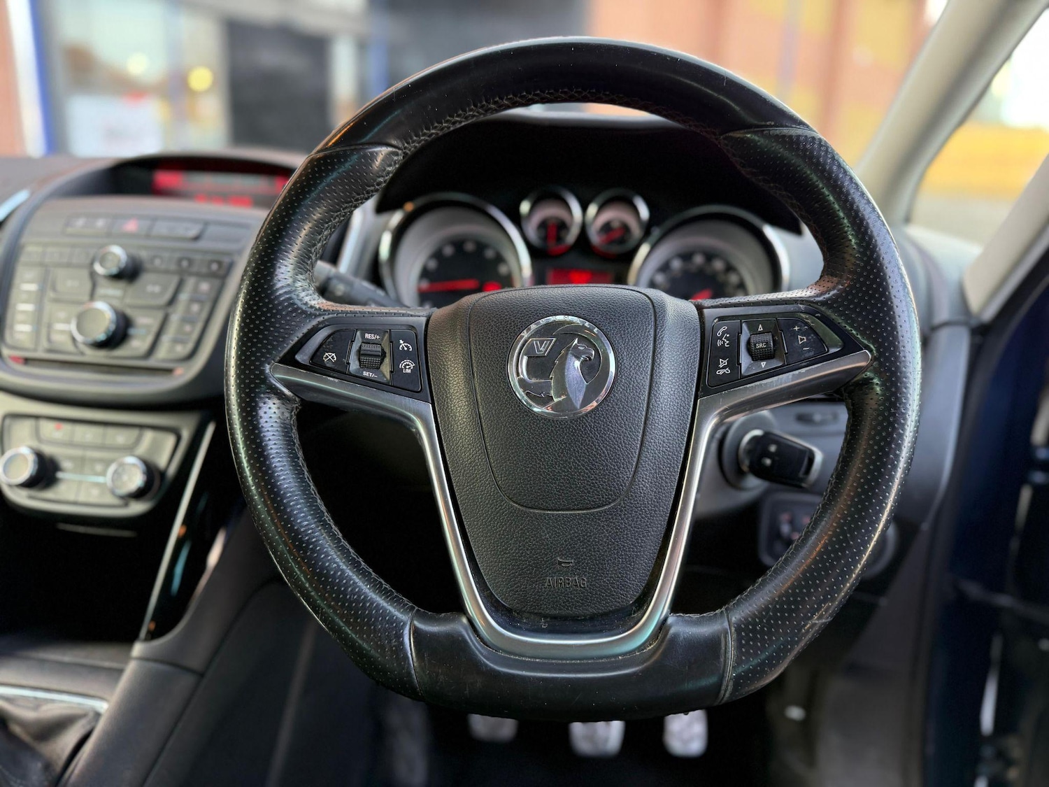 Used Vauxhall Zafira Tourer 2015 for sale - 76326031: Photo 12