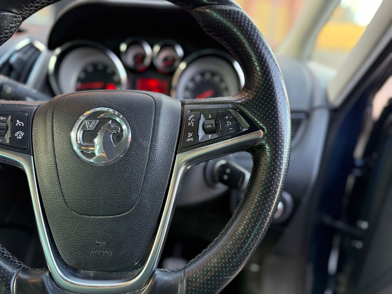Used Vauxhall Zafira Tourer 2015 for sale - 76326031: Photo 13
