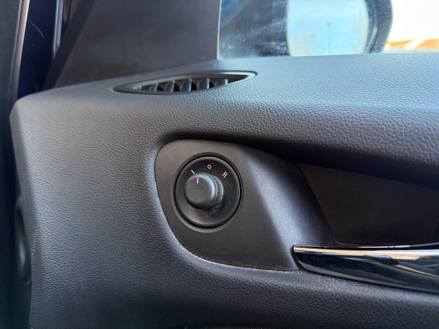 Used Vauxhall Zafira Tourer 2015 for sale - 76326031: Photo 18