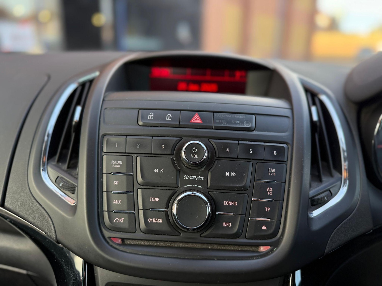 Used Vauxhall Zafira Tourer 2015 for sale - 76326031: Photo 19