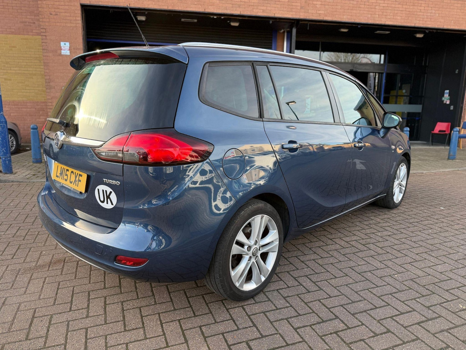 Used Vauxhall Zafira Tourer 2015 for sale - 76326031: Photo 7