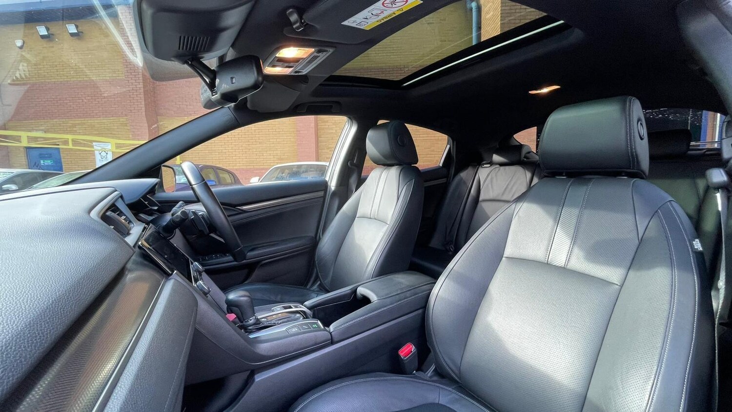 Used Honda Civic 2019 for sale - 77510535: Photo 49