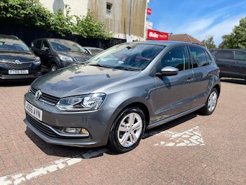 Used Volkswagen Polo 2016 for sale - 76551931: Photo