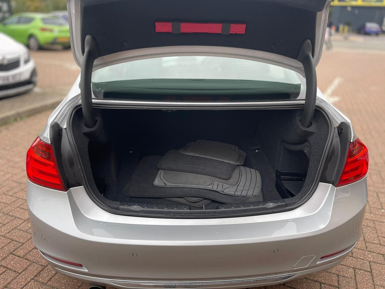 Used BMW 3 Series 2014 for sale - 76551882: Photo 23