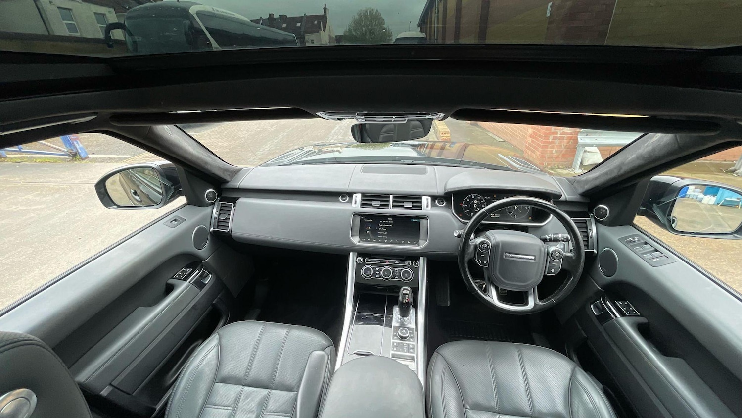 Used Land Rover Range Rover Sport 2017 for sale - 76551908: Photo 17