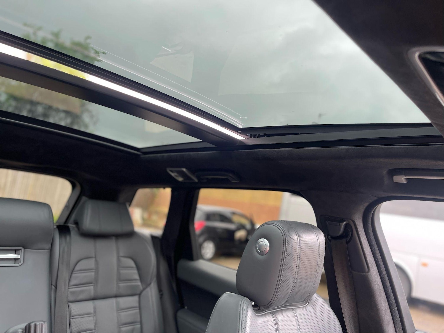 Used Land Rover Range Rover Sport 2017 for sale - 76551908: Photo 26