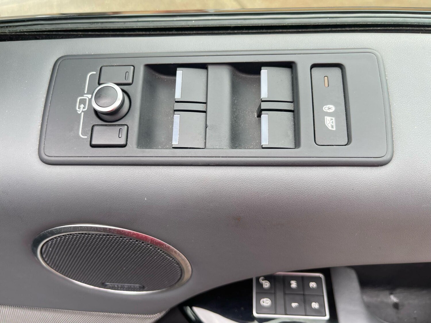 Used Land Rover Range Rover Sport 2017 for sale - 76551908: Photo 38