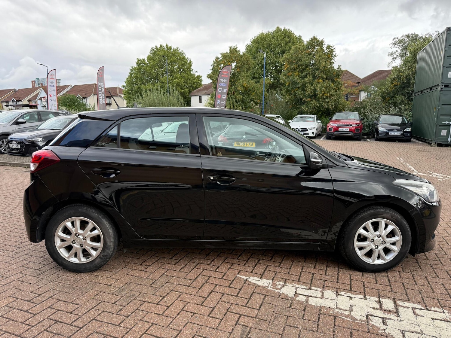 Used Hyundai i20 2016 for sale - 76993188: Photo 13