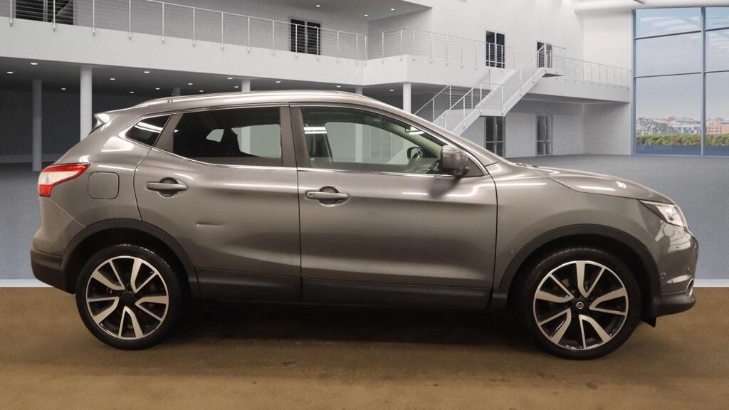 Used Nissan Qashqai 2017 for sale - 77838998: Photo 15