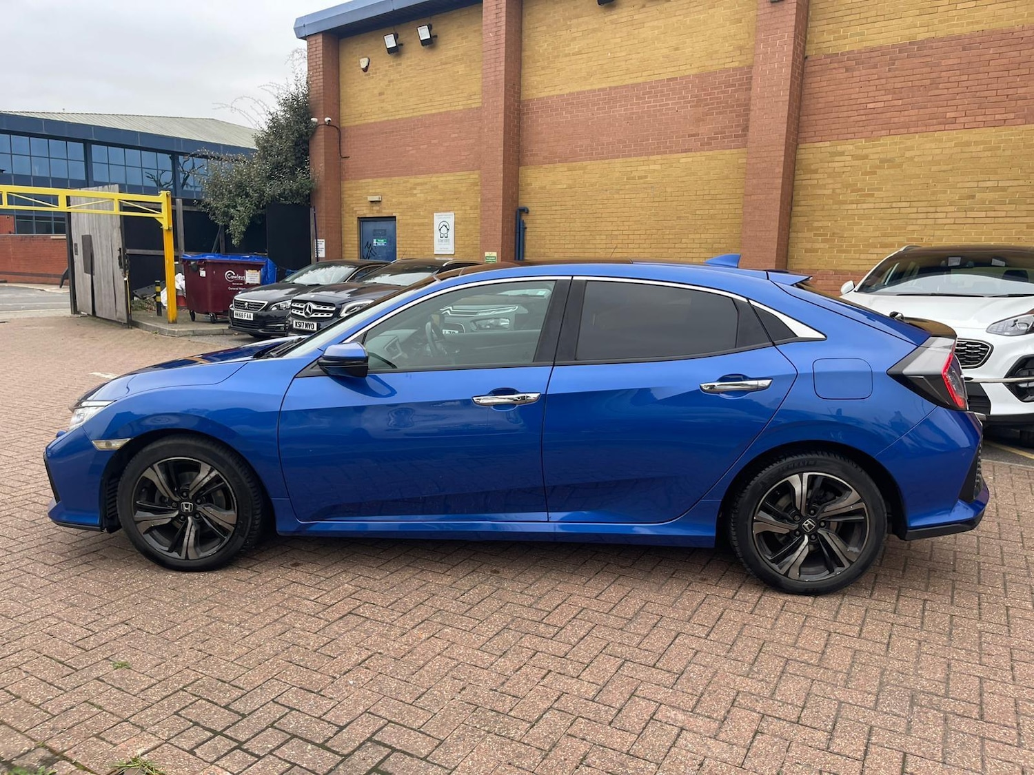 Used Honda Civic 2018 for sale - 76551866: Photo 10