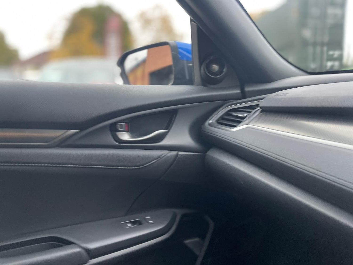 Used Honda Civic 2018 for sale - 76551866: Photo 32