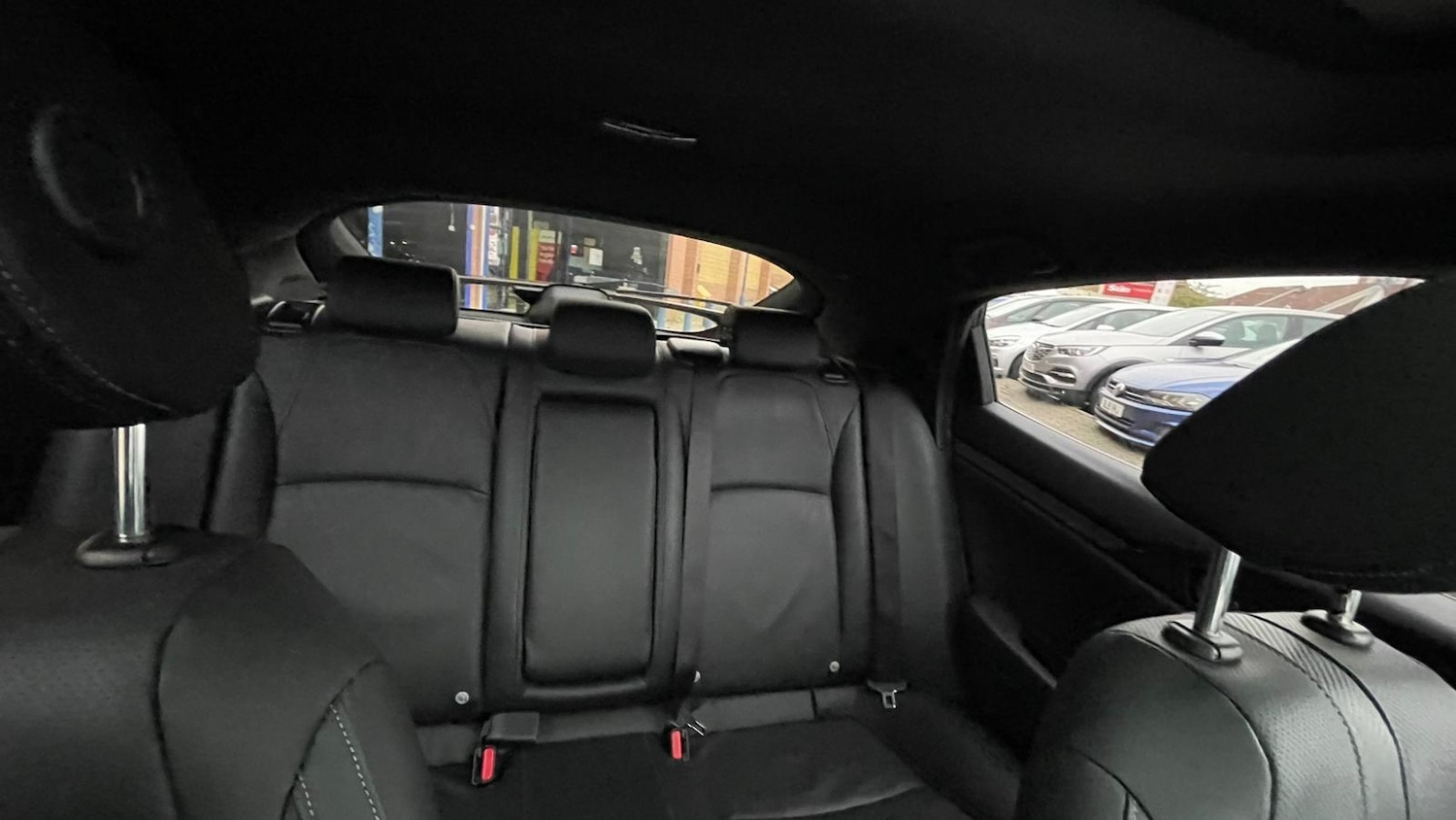 Used Honda Civic 2018 for sale - 76551866: Photo 36