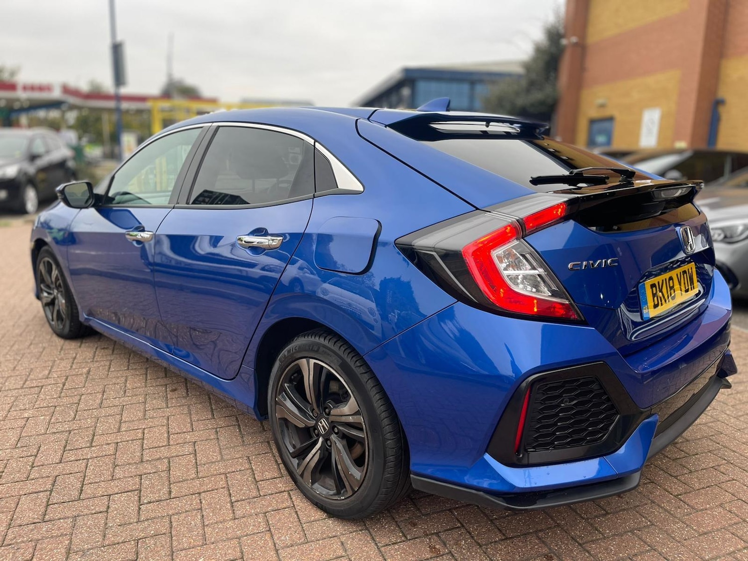 Used Honda Civic 2018 for sale - 76551866: Photo 9