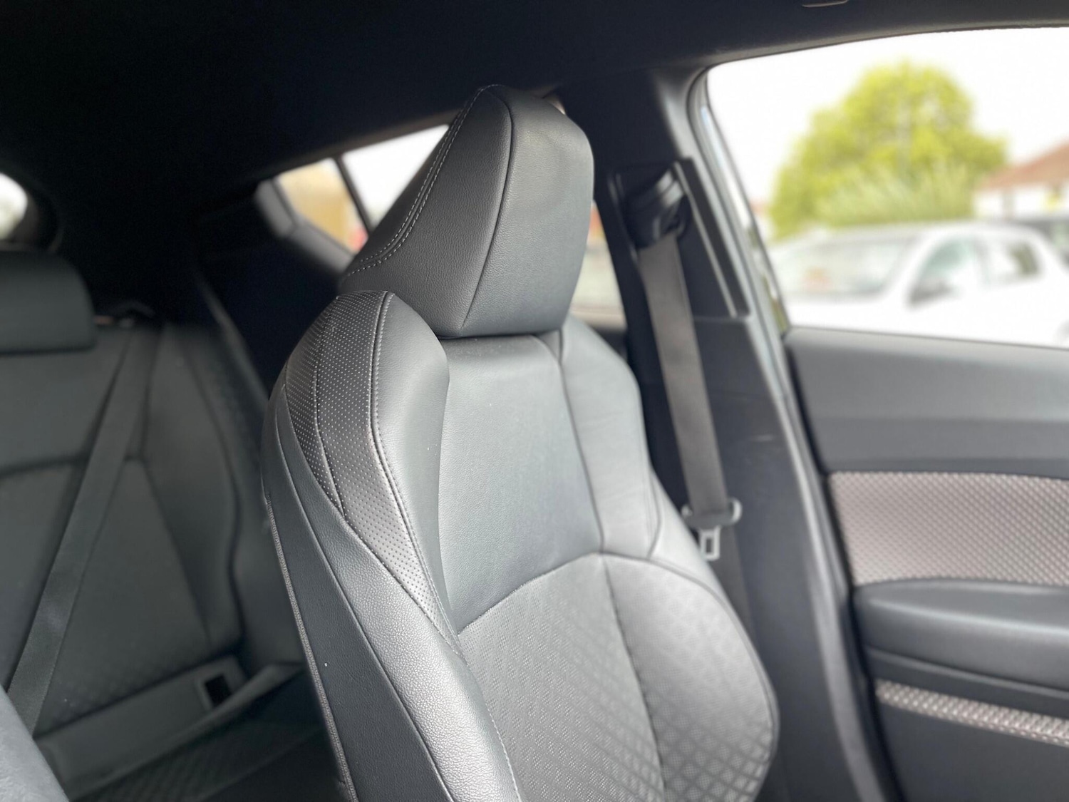 Used Toyota C-HR 2020 for sale - 76551888: Photo 36