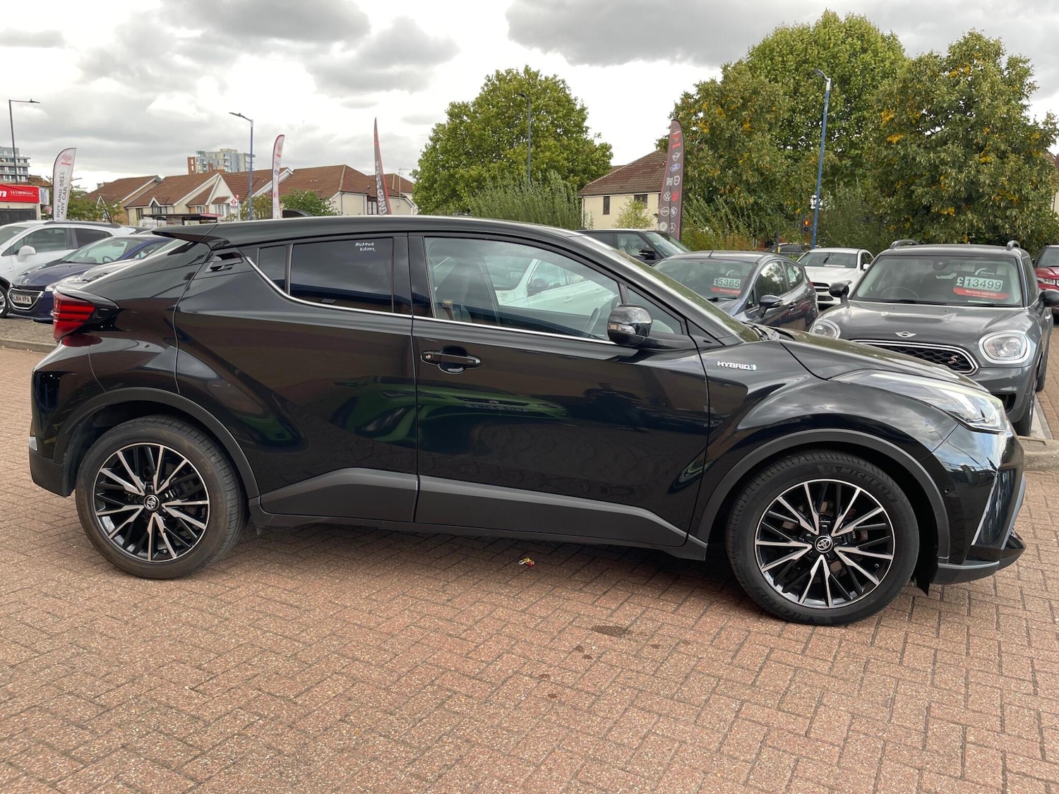 Used Toyota C-HR 2020 for sale - 76551888: Photo 5