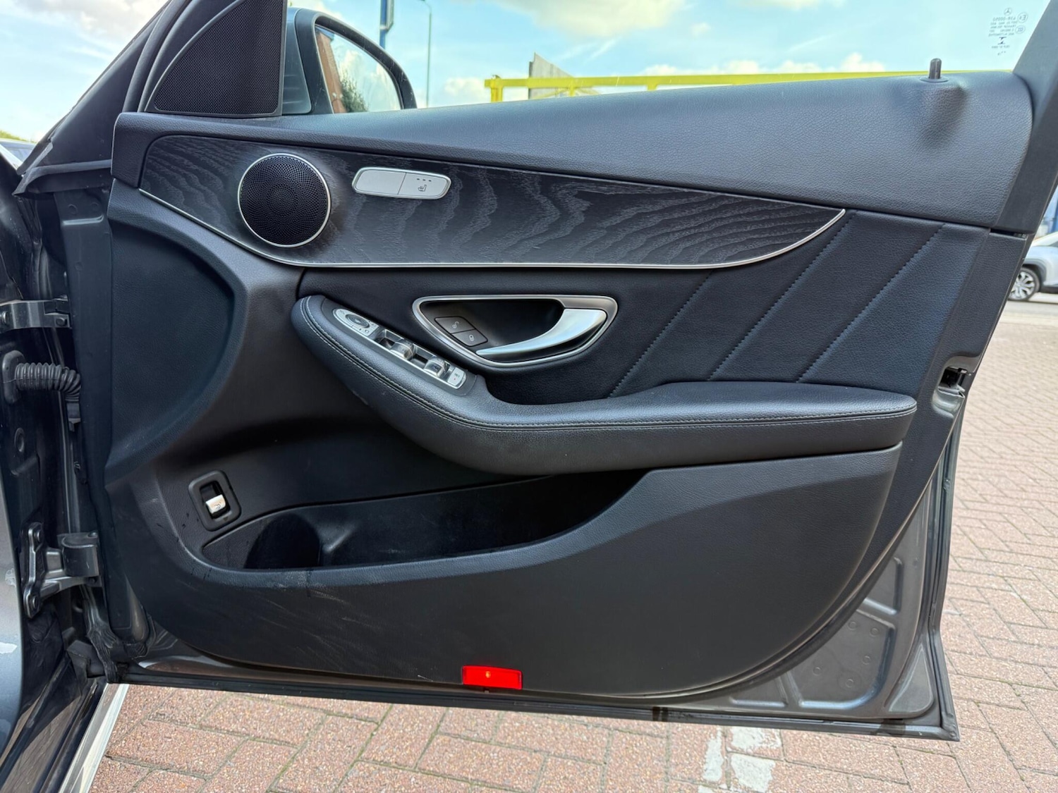 Used Mercedes-Benz C Class 2018 for sale - 76326095: Photo 24