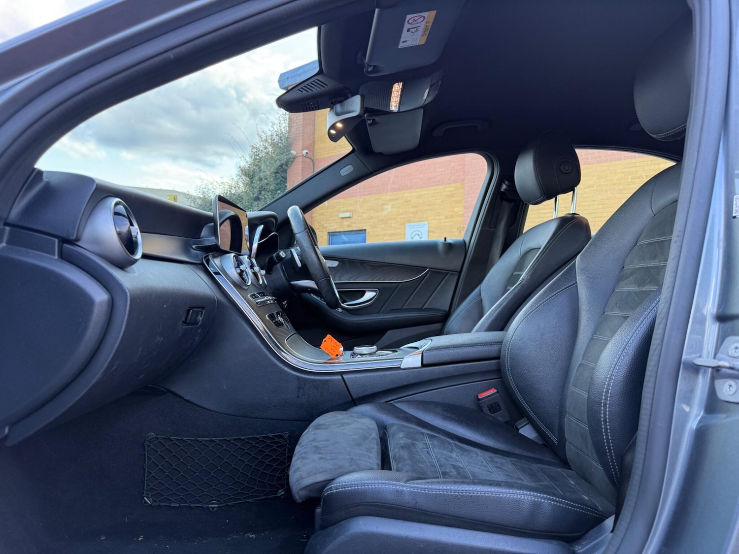 Used Mercedes-Benz C Class 2018 for sale - 76326095: Photo 37