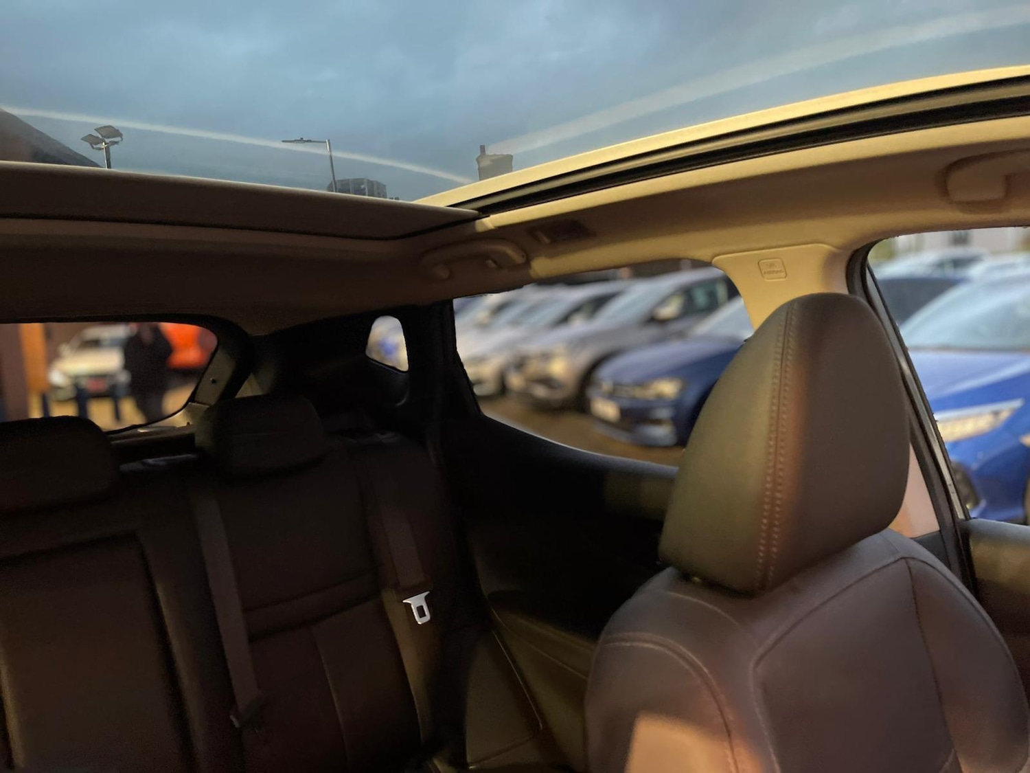 Used Nissan Qashqai 2015 for sale - 76551946: Photo 28