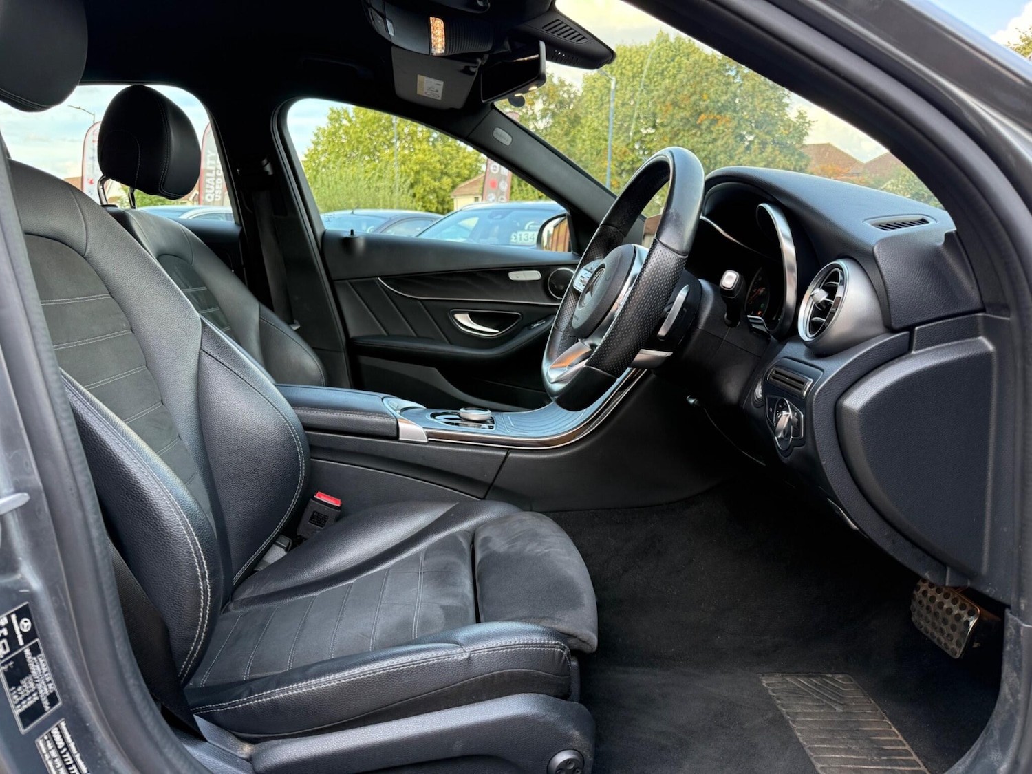 Used Mercedes-Benz C Class 2018 for sale - 77331090: Photo 15