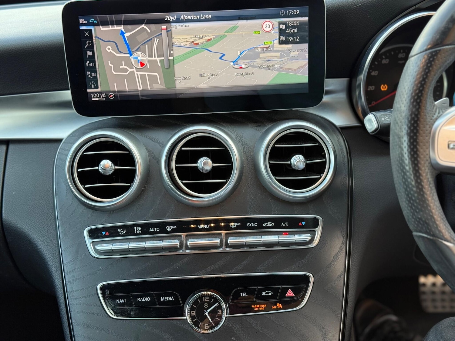 Used Mercedes-Benz C Class 2018 for sale - 77331090: Photo 29