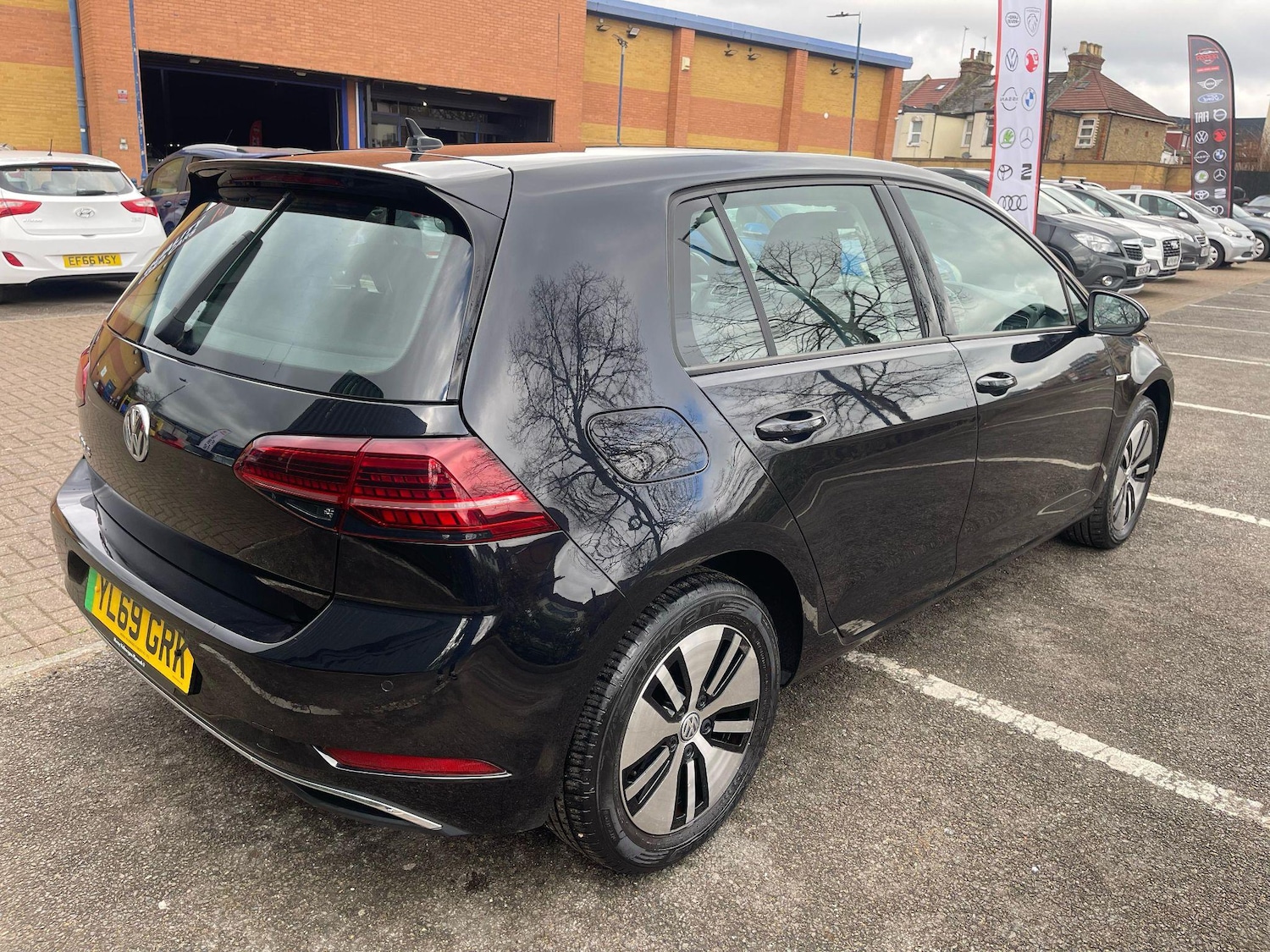 Used Volkswagen Golf 2020 for sale - 76551941: Photo 11